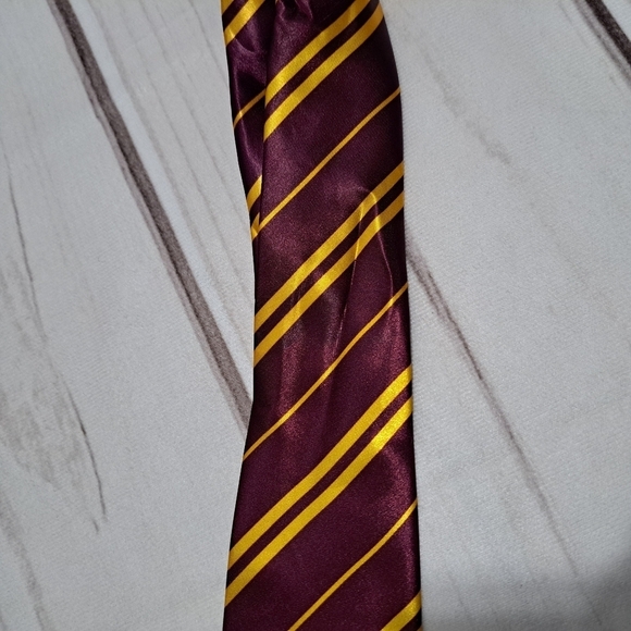 Rubie's Costume Co Harry Potter Gryffindor Tie - Picture 7 of 12
